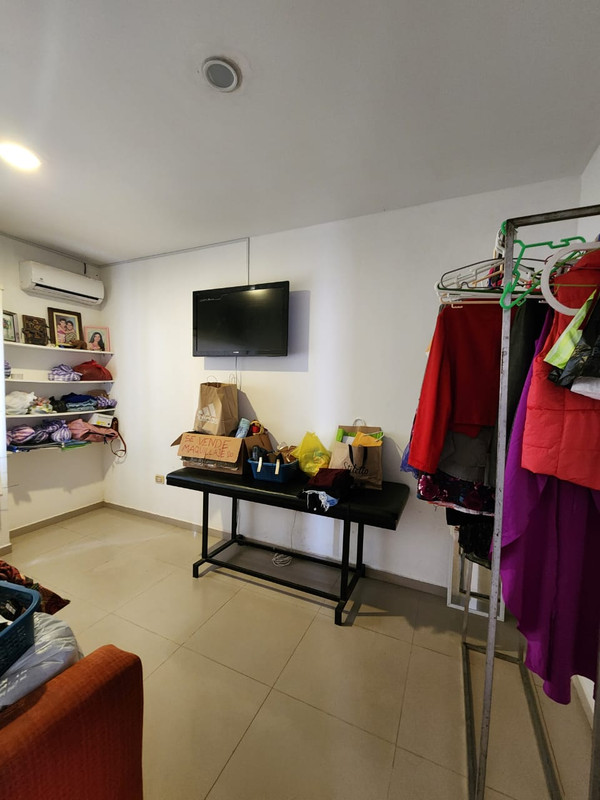Amplia Casa en Alquiler de 7 Dormitorios
