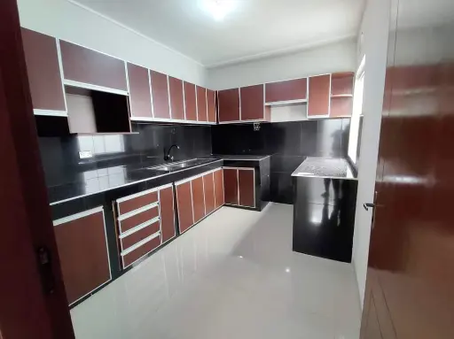 [SC.AL-24001] Hermosa casa en alquiler ideal para oficina o vivienda